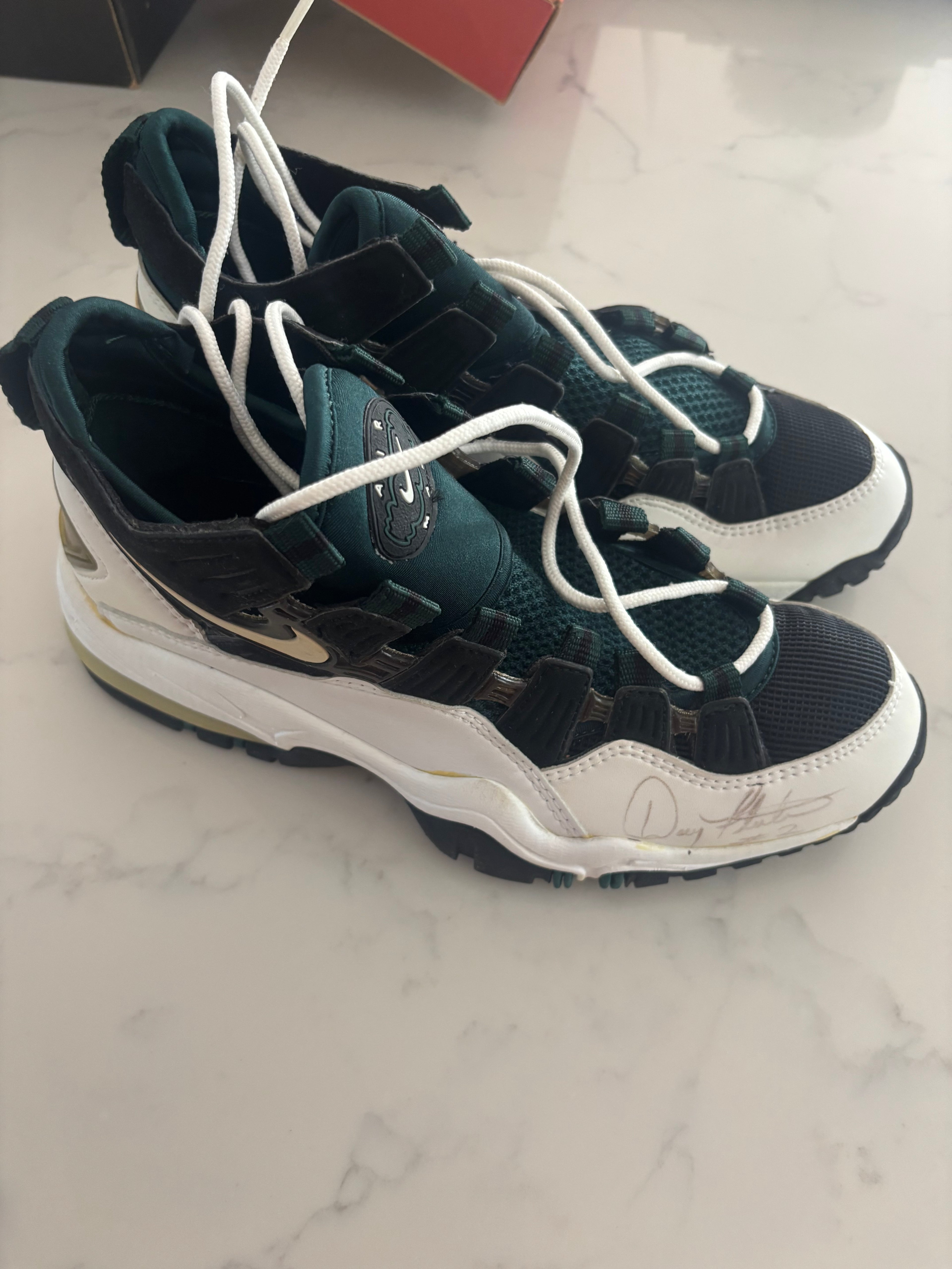 Doug Flutie Signed Nike Turf Shoes – Size 10