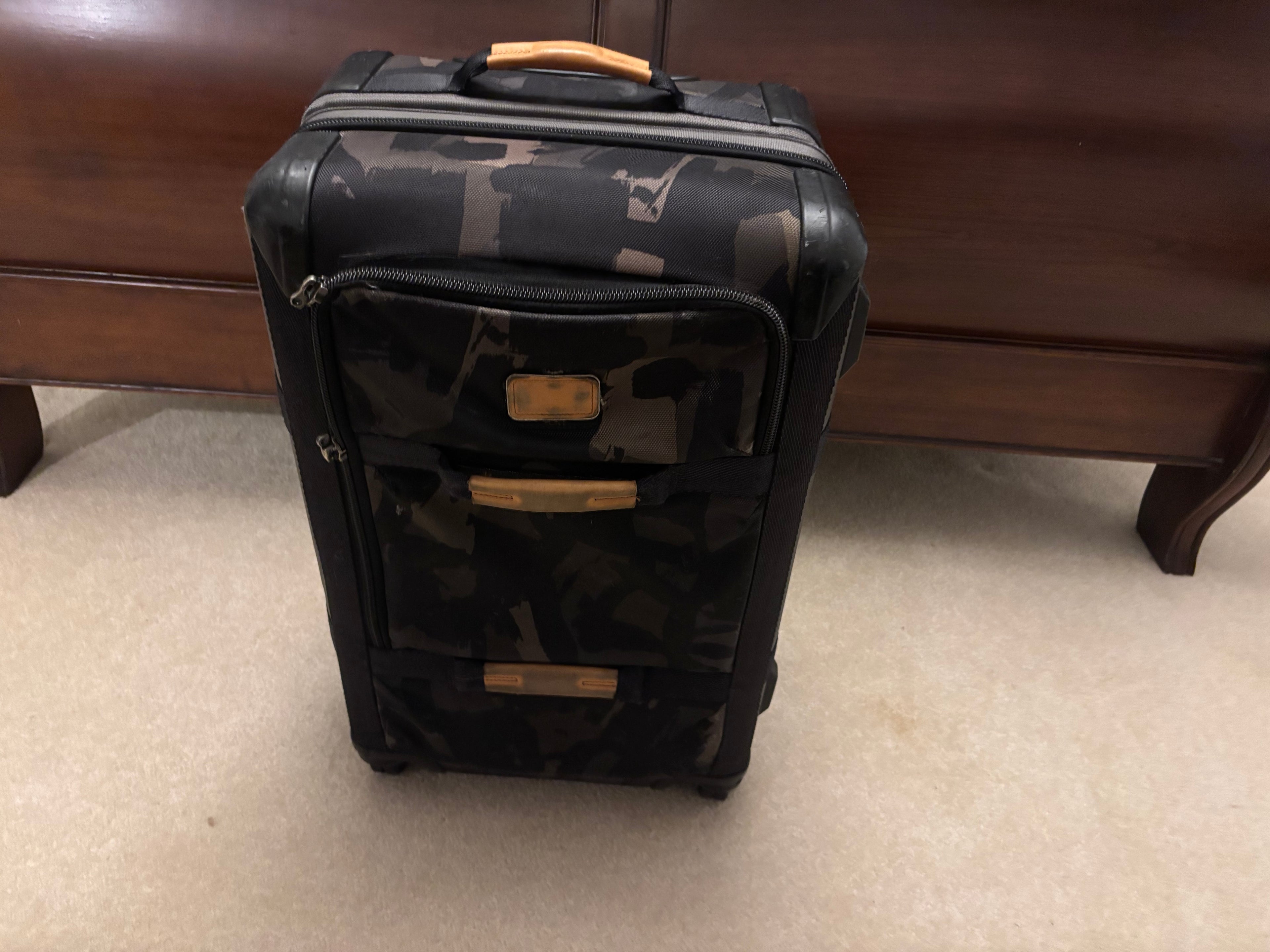 TUMI 26” Expandable Spinner Suitcase – Black Camouflage
