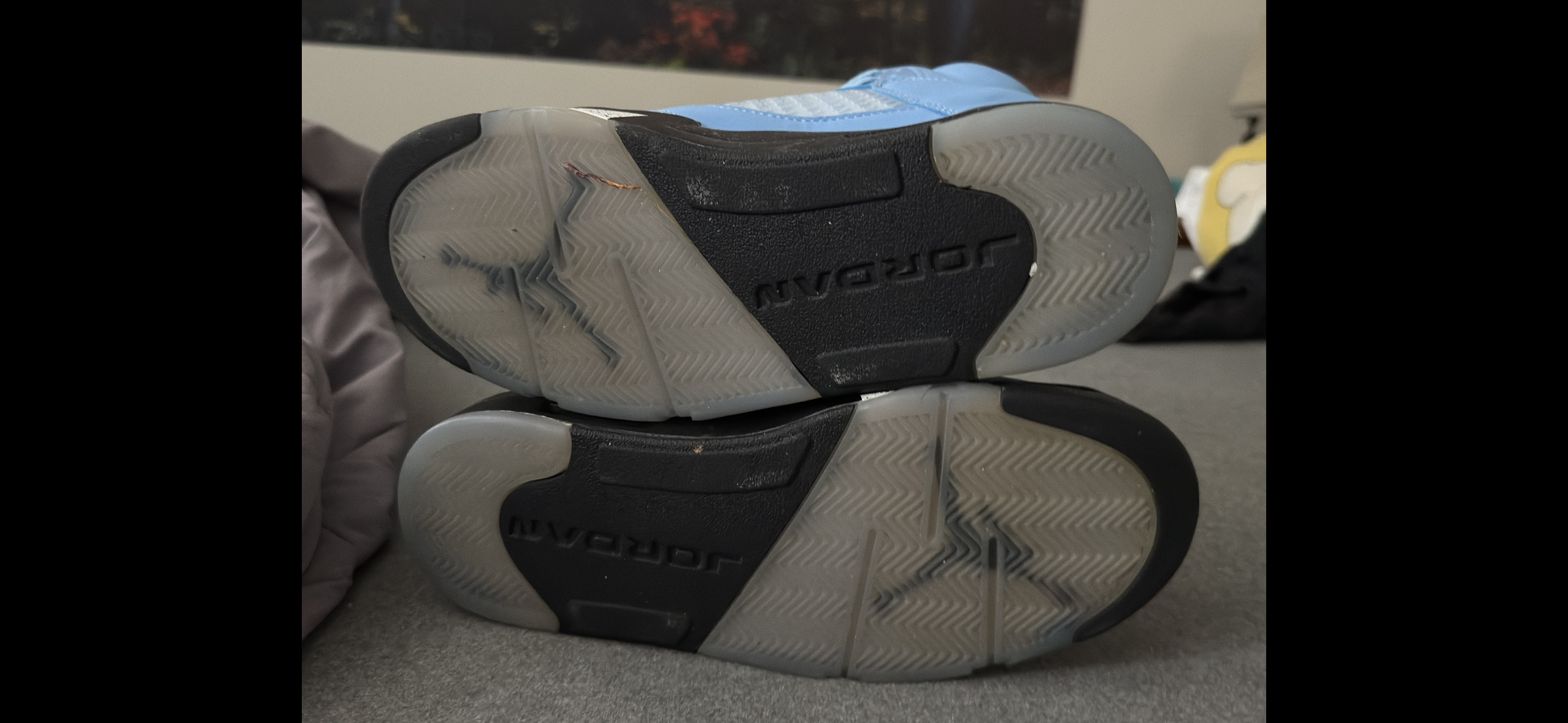 Air Jordan 5 Retro “UNC Blue” – Size 7.5